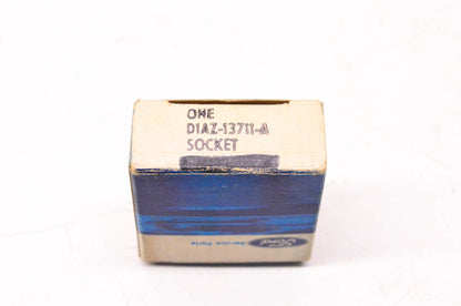 New OEM Ford D1AZ-13711-A Bulb Socket NOS