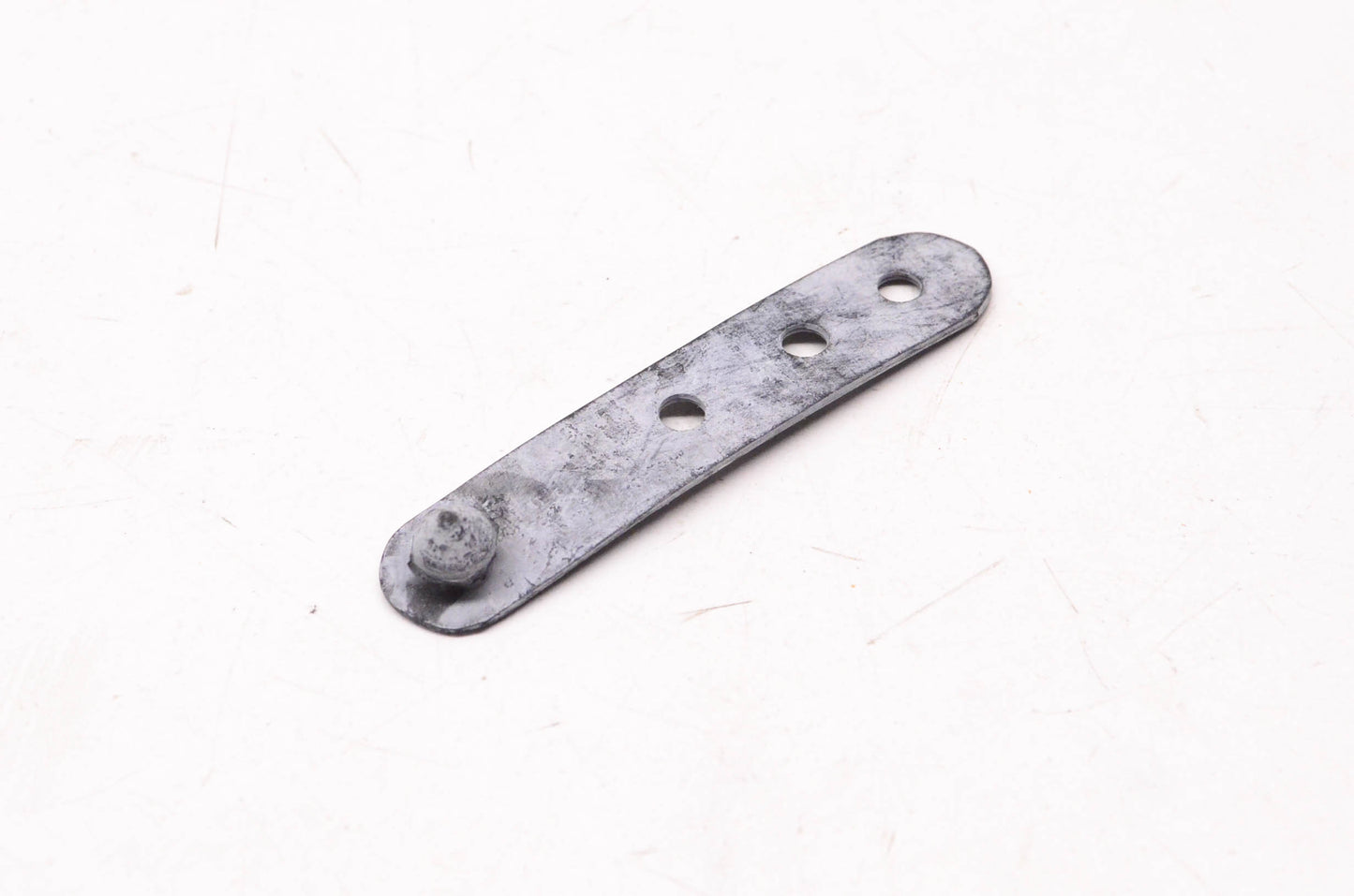 New OEM Ford 0187-66991 Rubber Clip NOS