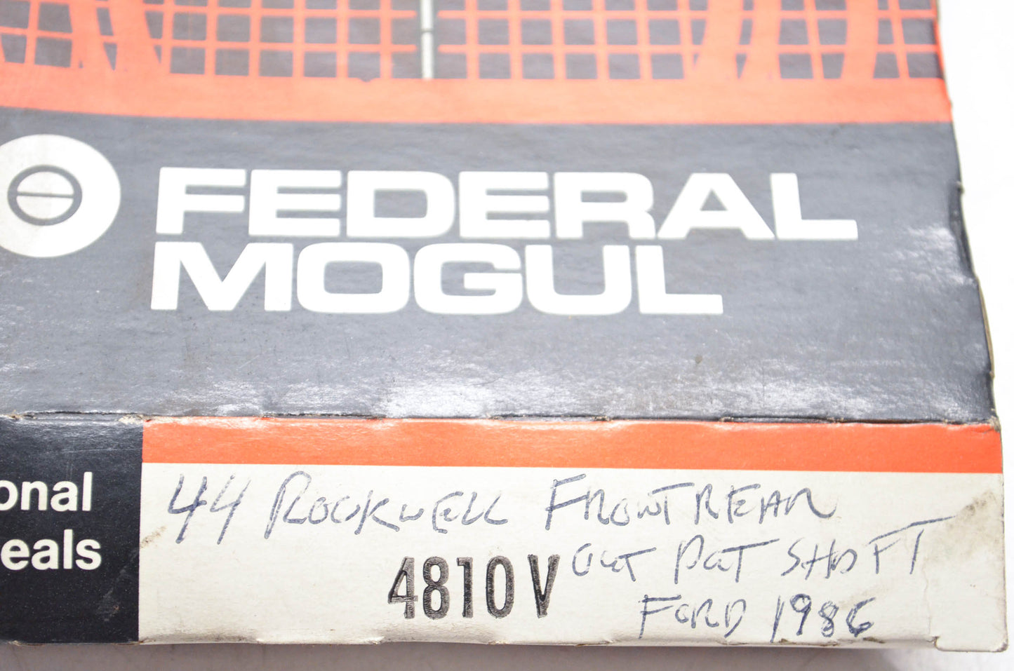 Federal Mogul 4810V Oil Seal NOS