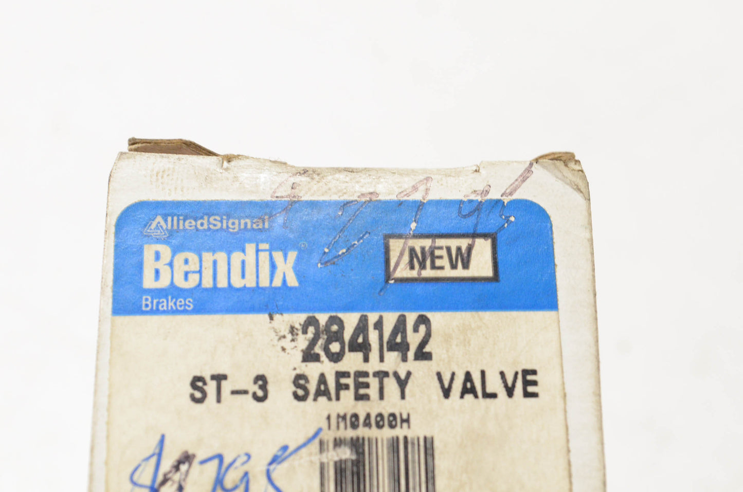 Bendix 284142 Safety Valve NOS