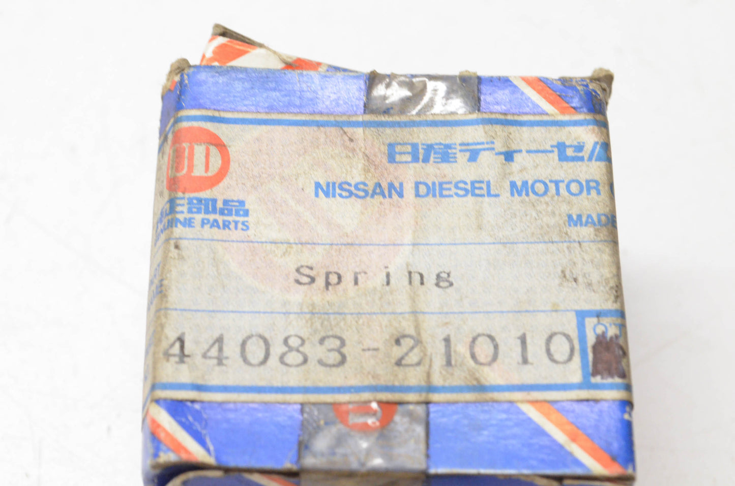 Nissan 44083-21010 Brake Shoe Spring Qty 2 NOS