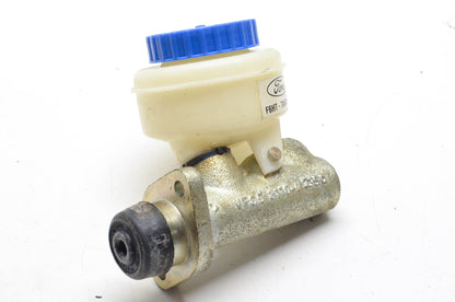 New OEM Ford F6HT-7A543-AA Master Cylinder Assembly NOS