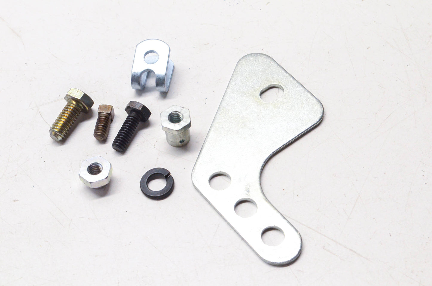Muncie 47M13802 Cable Shift Mounting Kit NOS