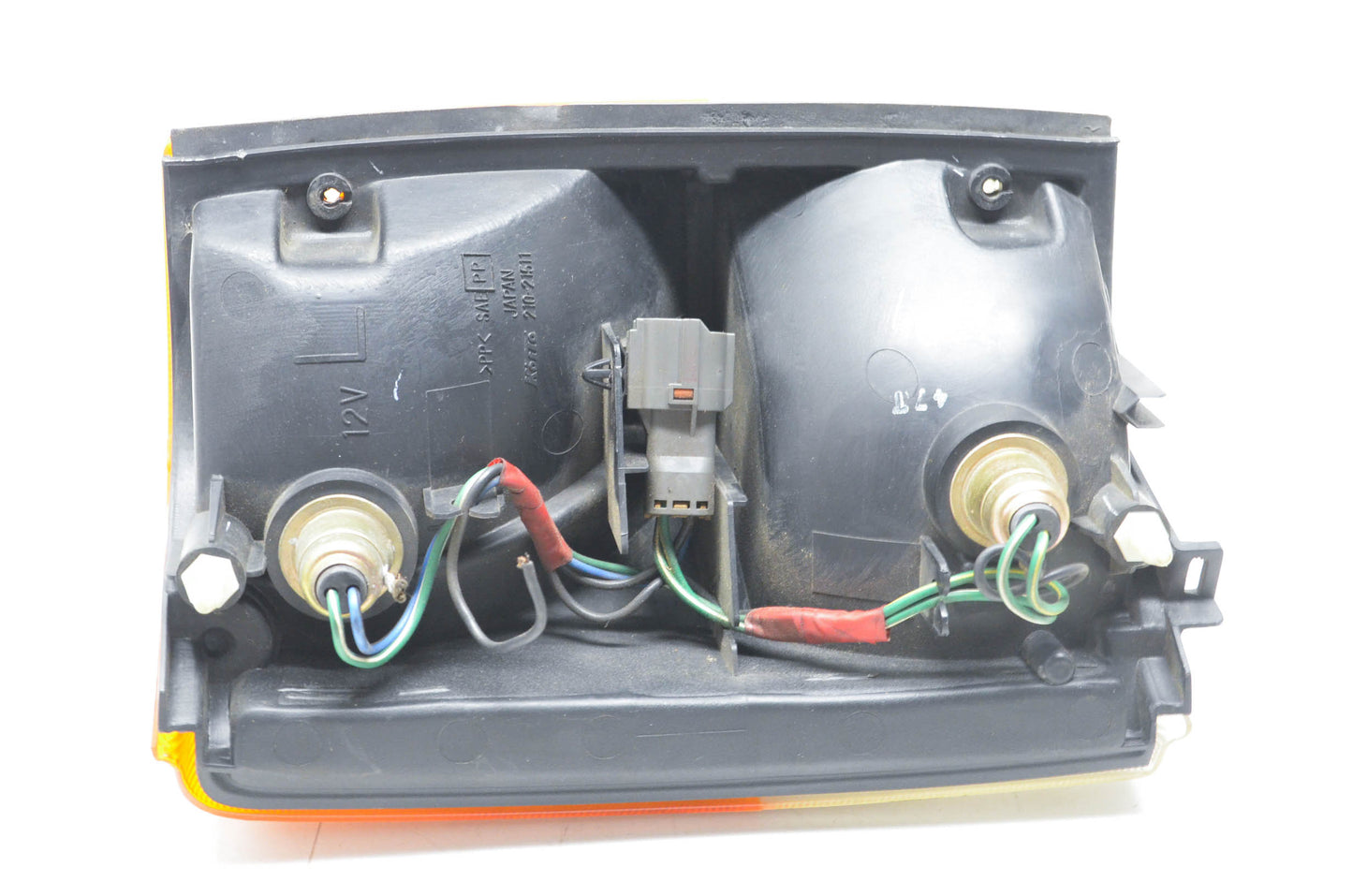 Isuzu 210-21511, 8-97855190-0 Lamp Assembly