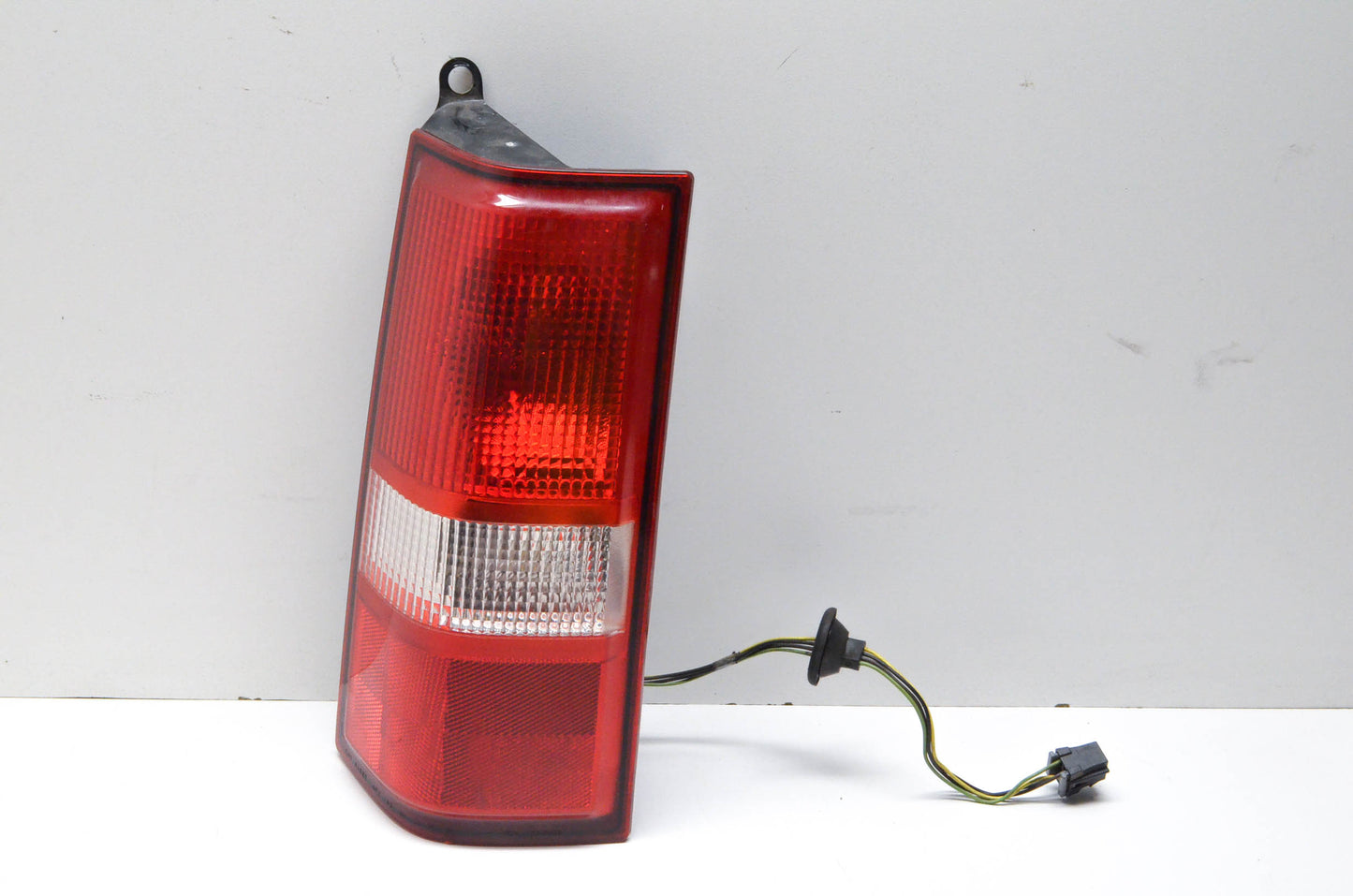 GM 25756611 Left Hand Tail Lamp Assembly NOS