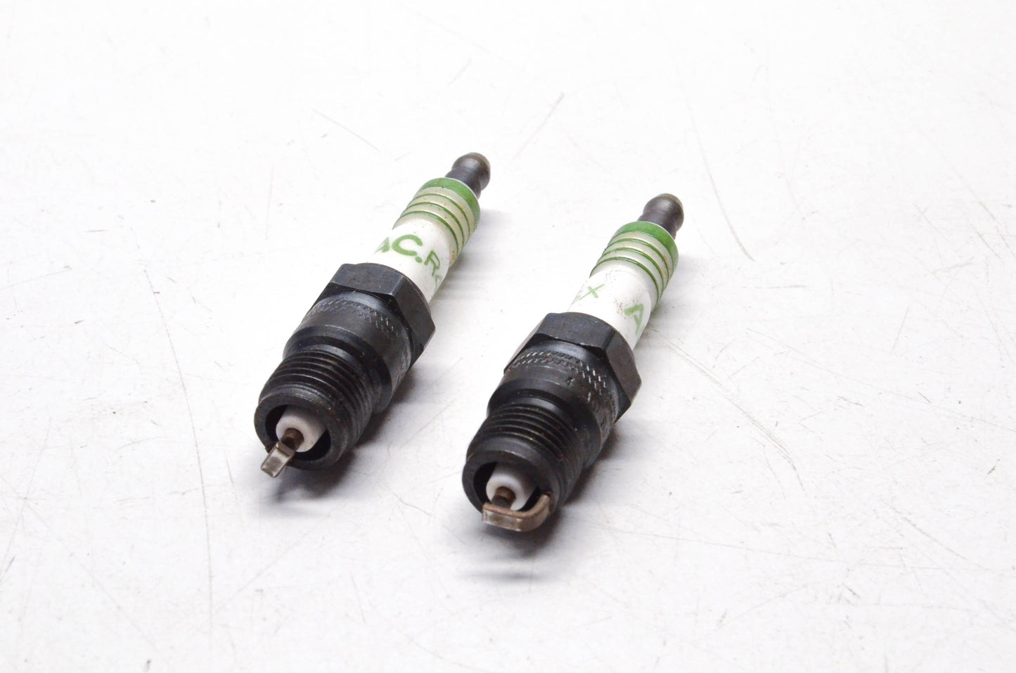 AcDelco R44TSX Spark Plugs Qty 2 NOS