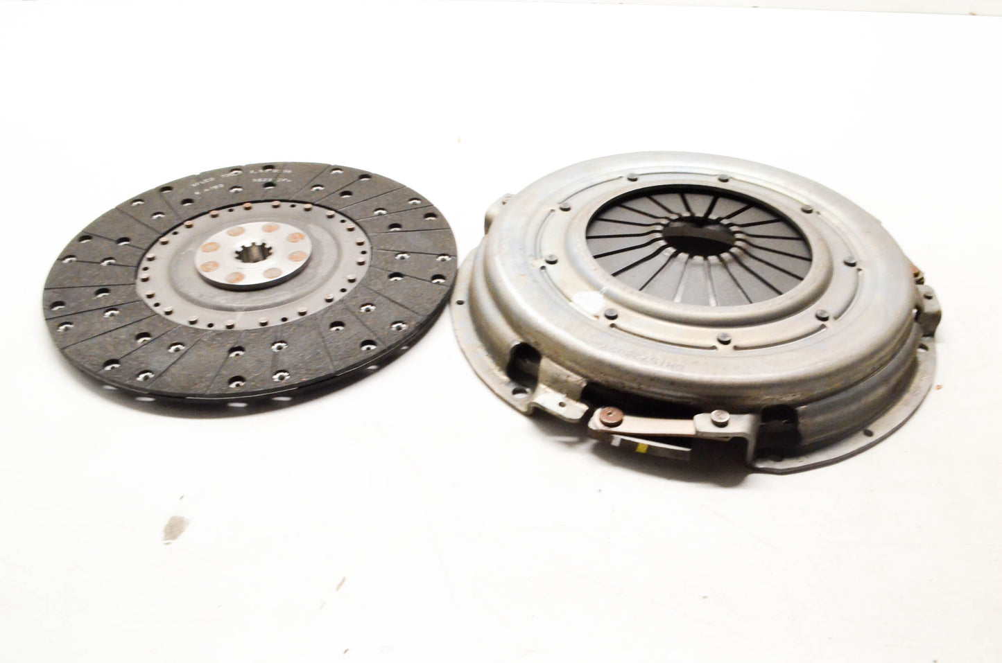 GM 12388077, 24200M Clutch Disc Pressure Plate Kit NOS