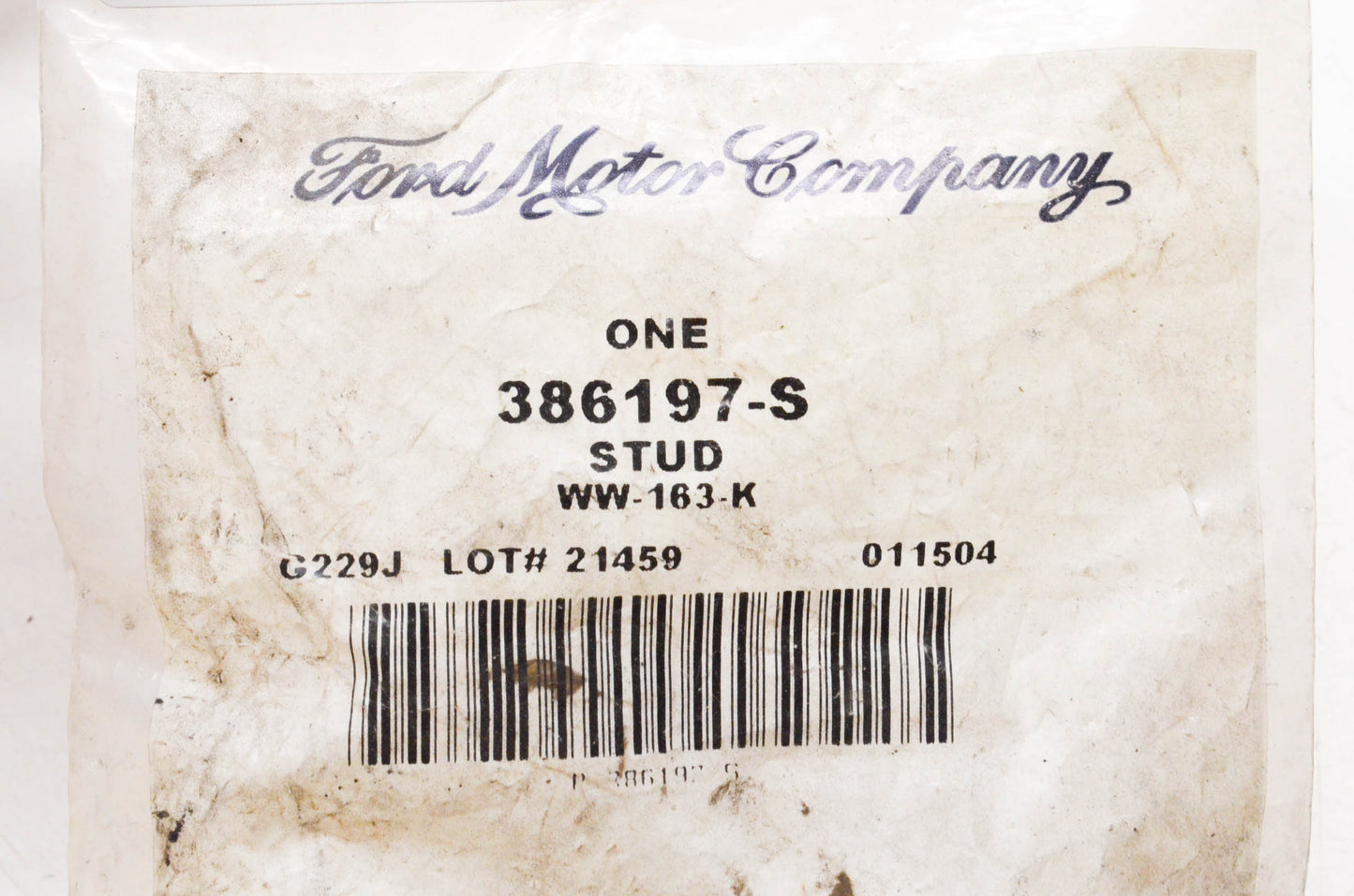 New OEM Ford 386197-S Stud NOS