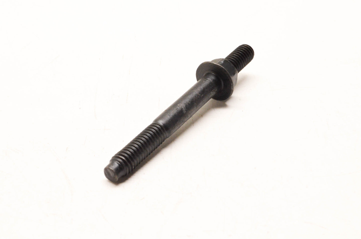 New OEM Ford 391732-S101 Stud NOS