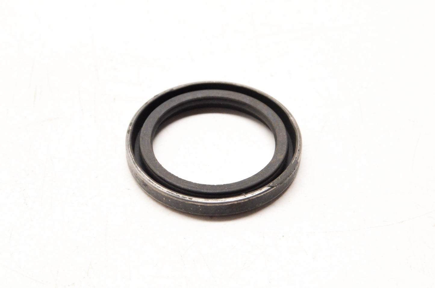 Mack 88AX423P3 Oil Seal NOS
