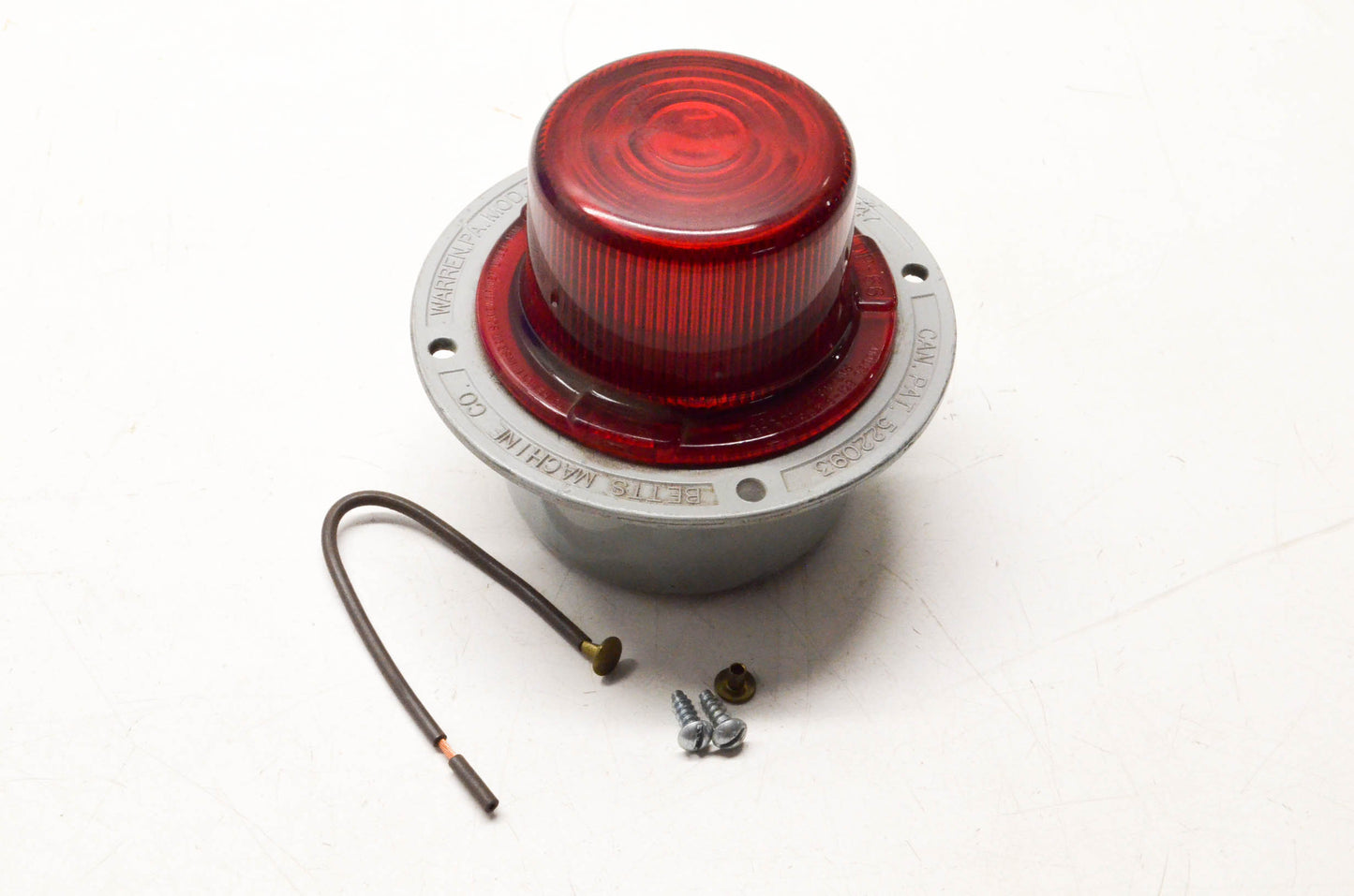 Betts B-56J, 56-05221 Red Signal Light Kit NOS