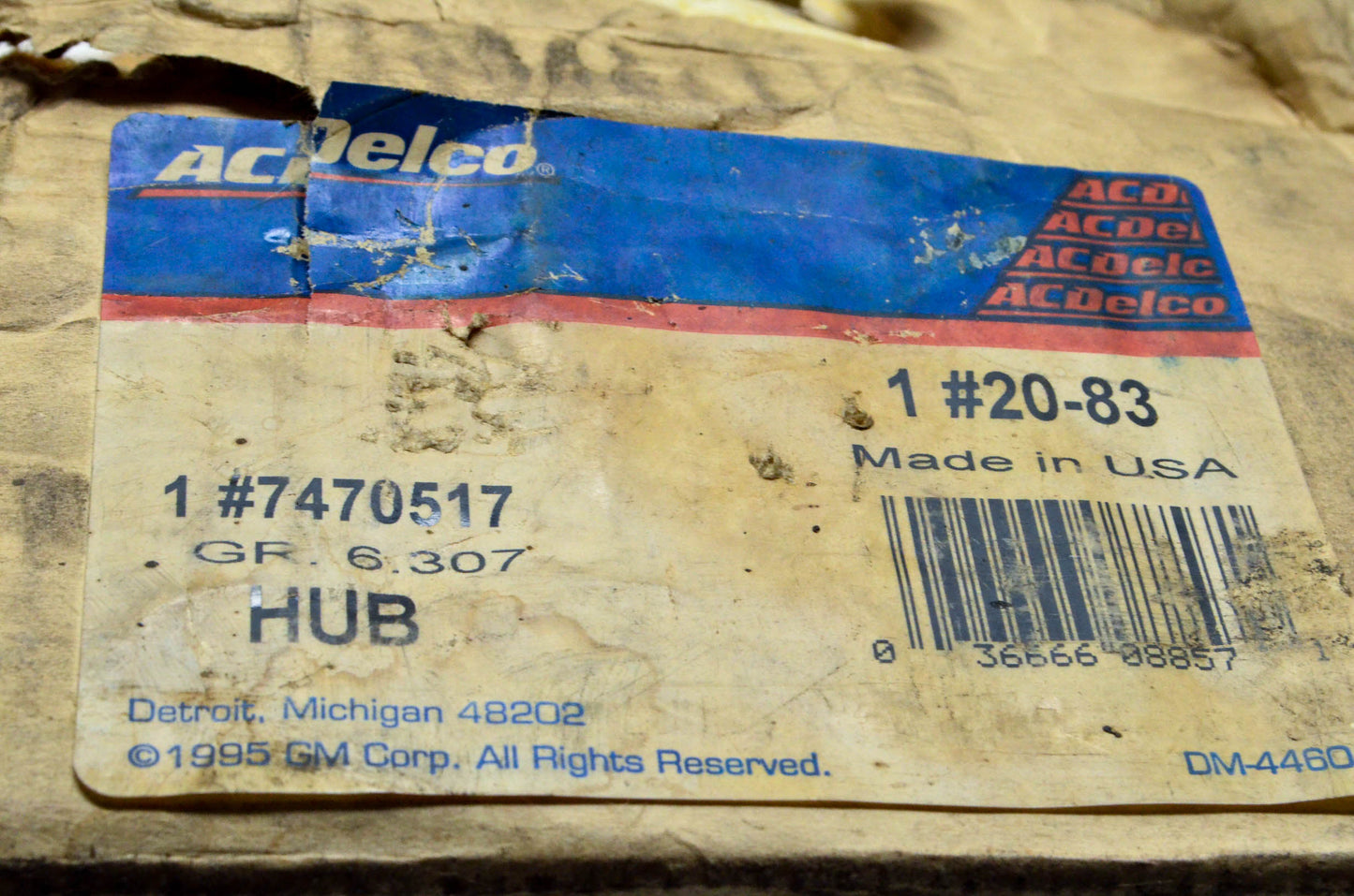 AC Delco 7470517 Rear Wheel Bearing Hub NOS