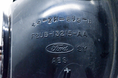 OEM Ford 44-ZH-813-B, F2UB-13215-AA E-150 Right Front Corner Light Assembly