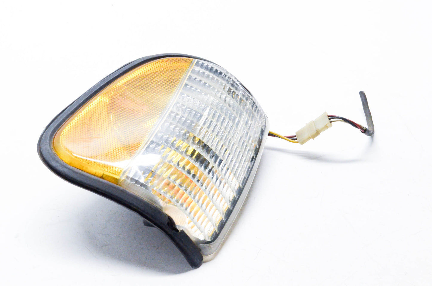 OEM Ford 44-ZH-813-B, F2UB-13216-AA E-150 Left Front Corner Light Assembly