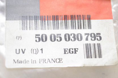Renault 5005030795 Connector NOS