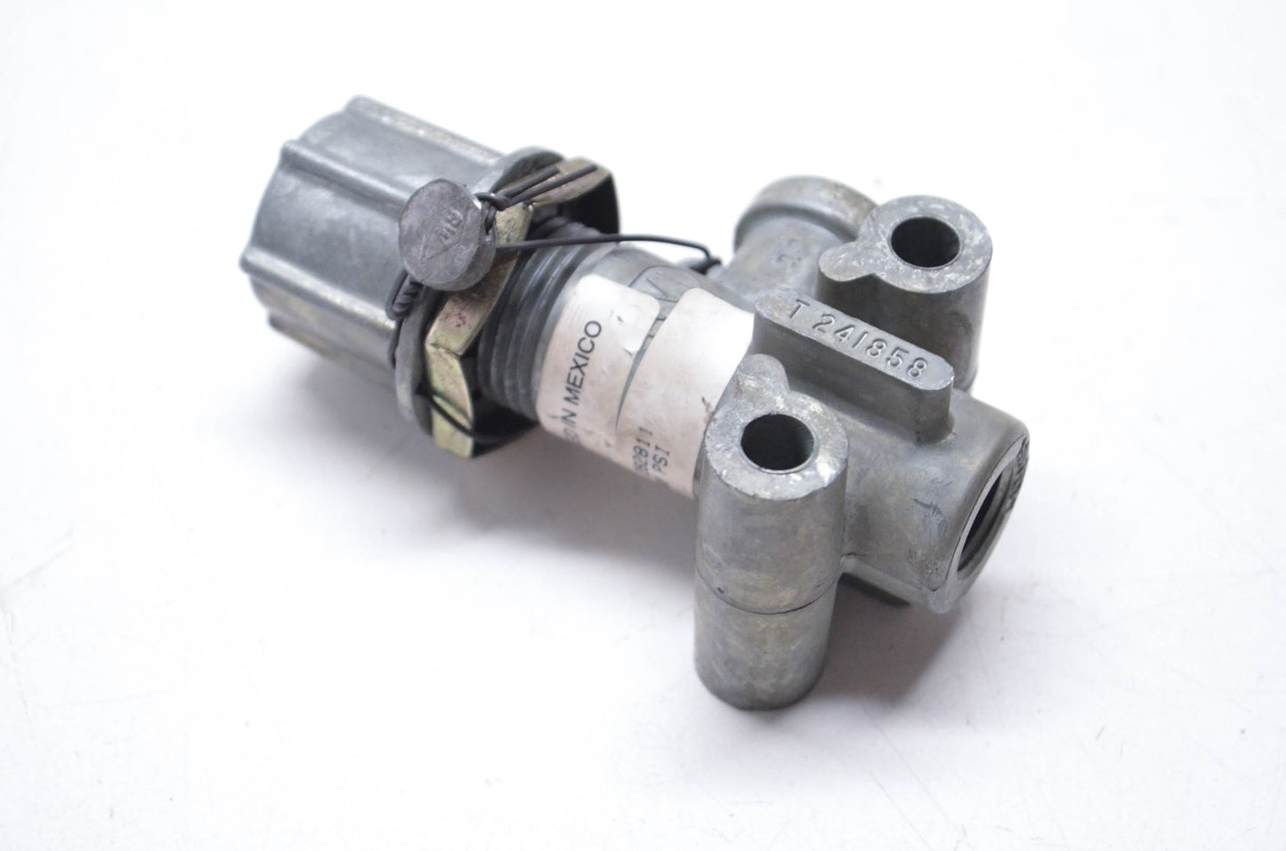 Bendix 282811, T-241858 Pressure Reducing Valve NOS