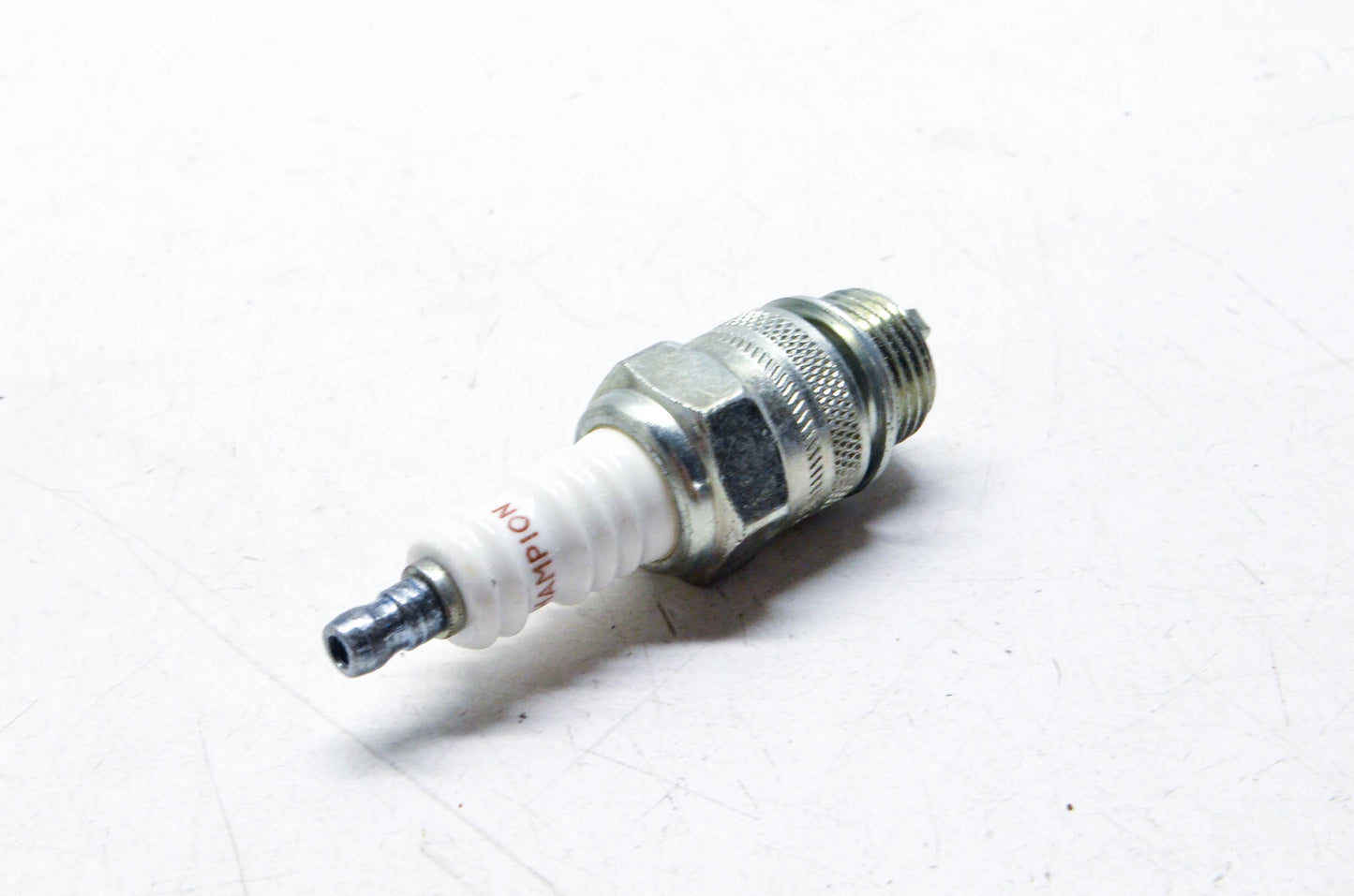 Champion 516, D16 Spark Plug NOS