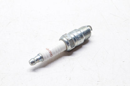 Champion RV17YC6 Spark Plug NOS