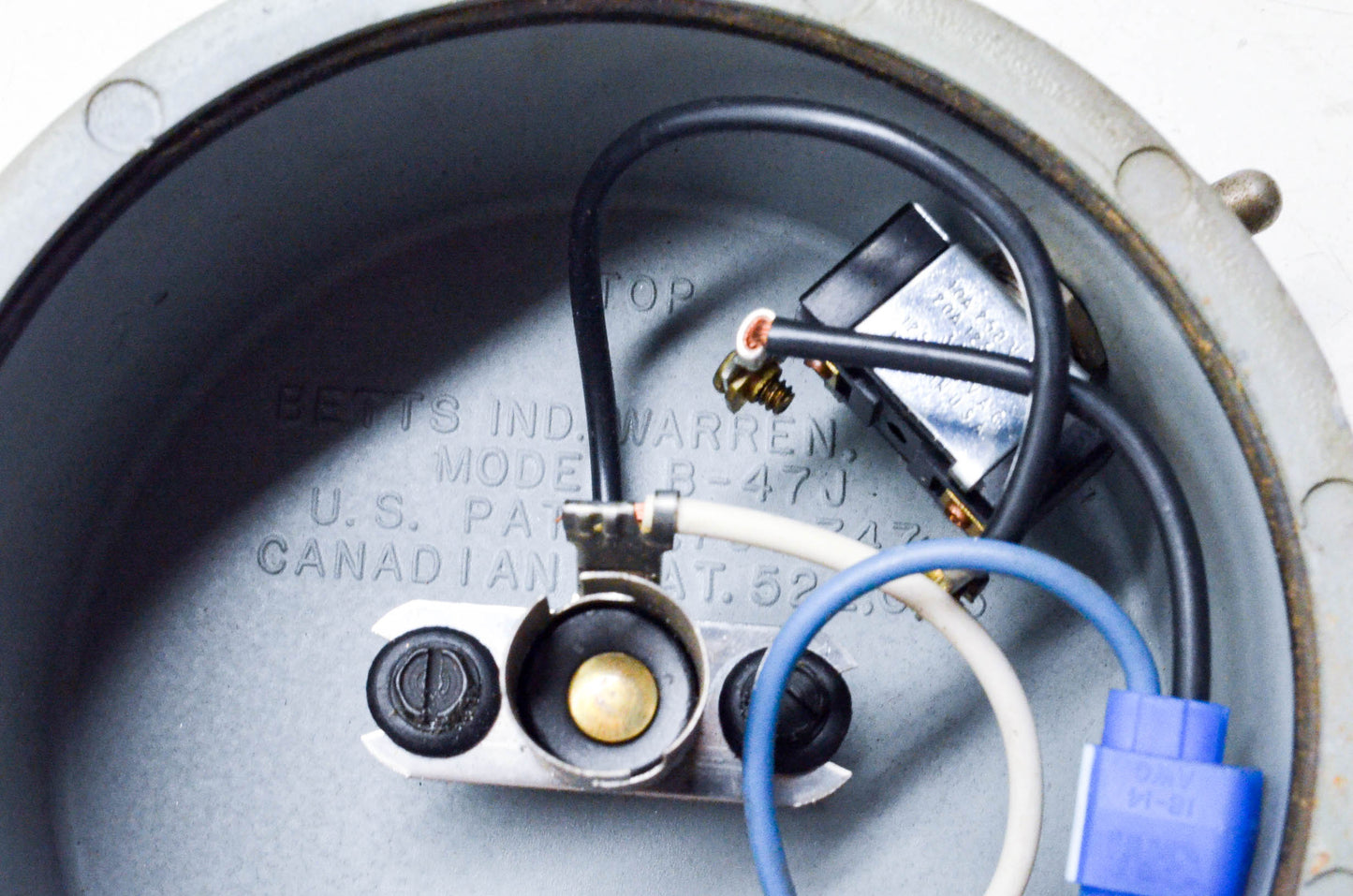 Betts B-47J, 71ST Round Lamp Assembly