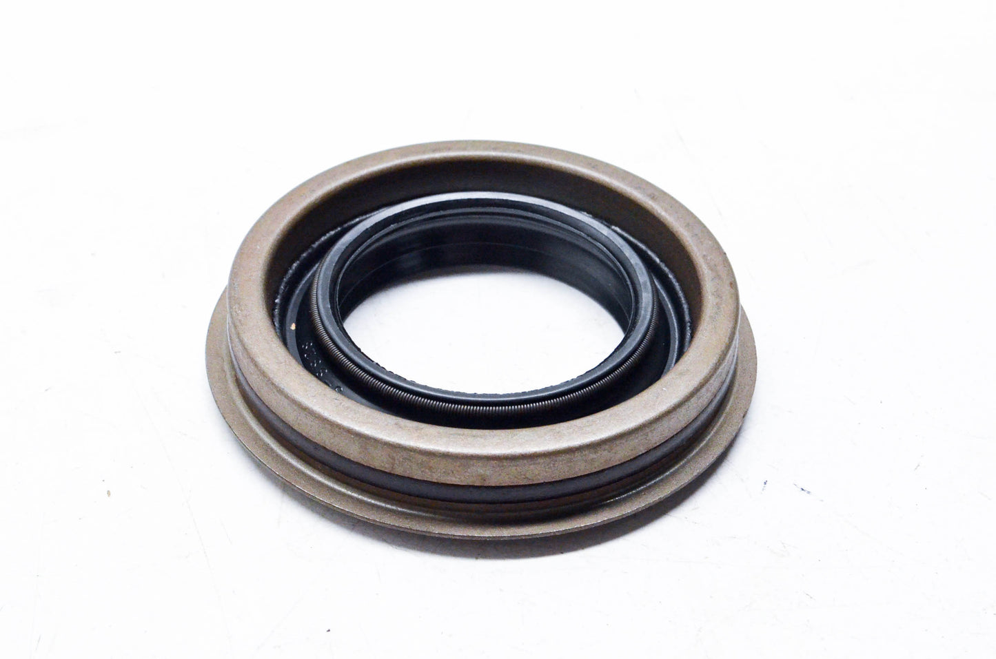 New OEM Ford E2TZ-4676-A Oil Seal NOS