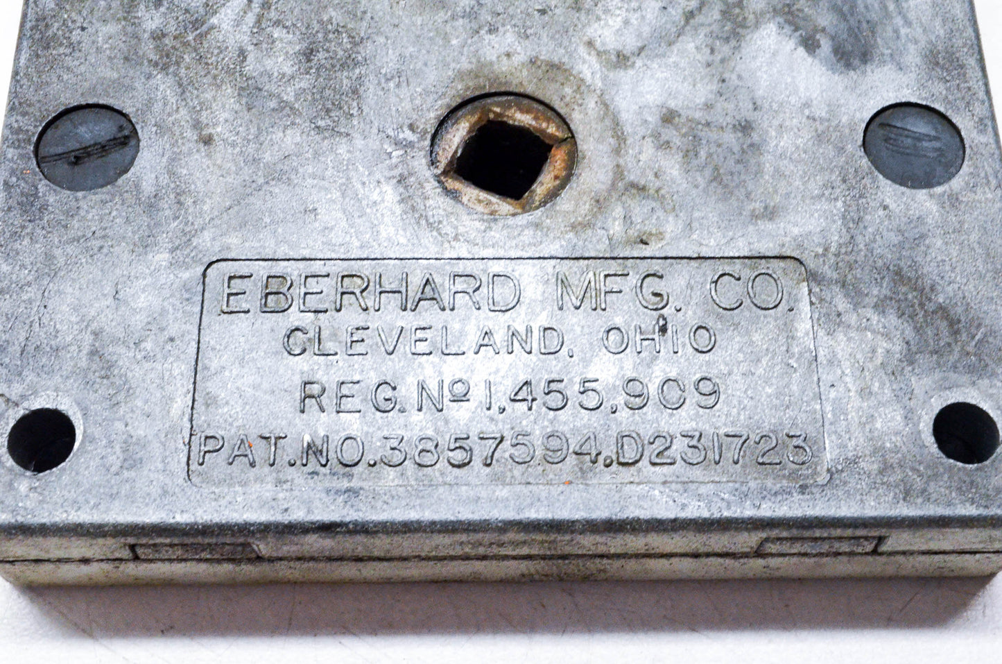 Eberhard 3-106-U-45 Compartment Latch