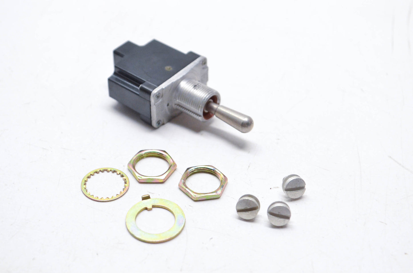 Honeywell ms24523-27, 1TL1-7 Toggle Switch Kit NOS