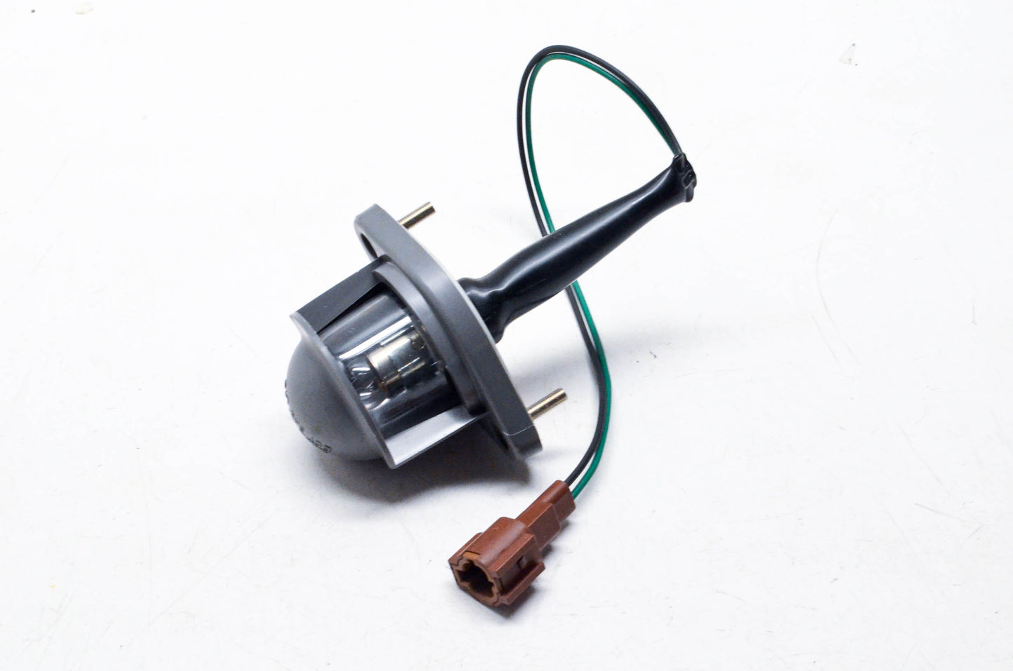 Nissan 26510-01D00 Lamp Assembly NOS