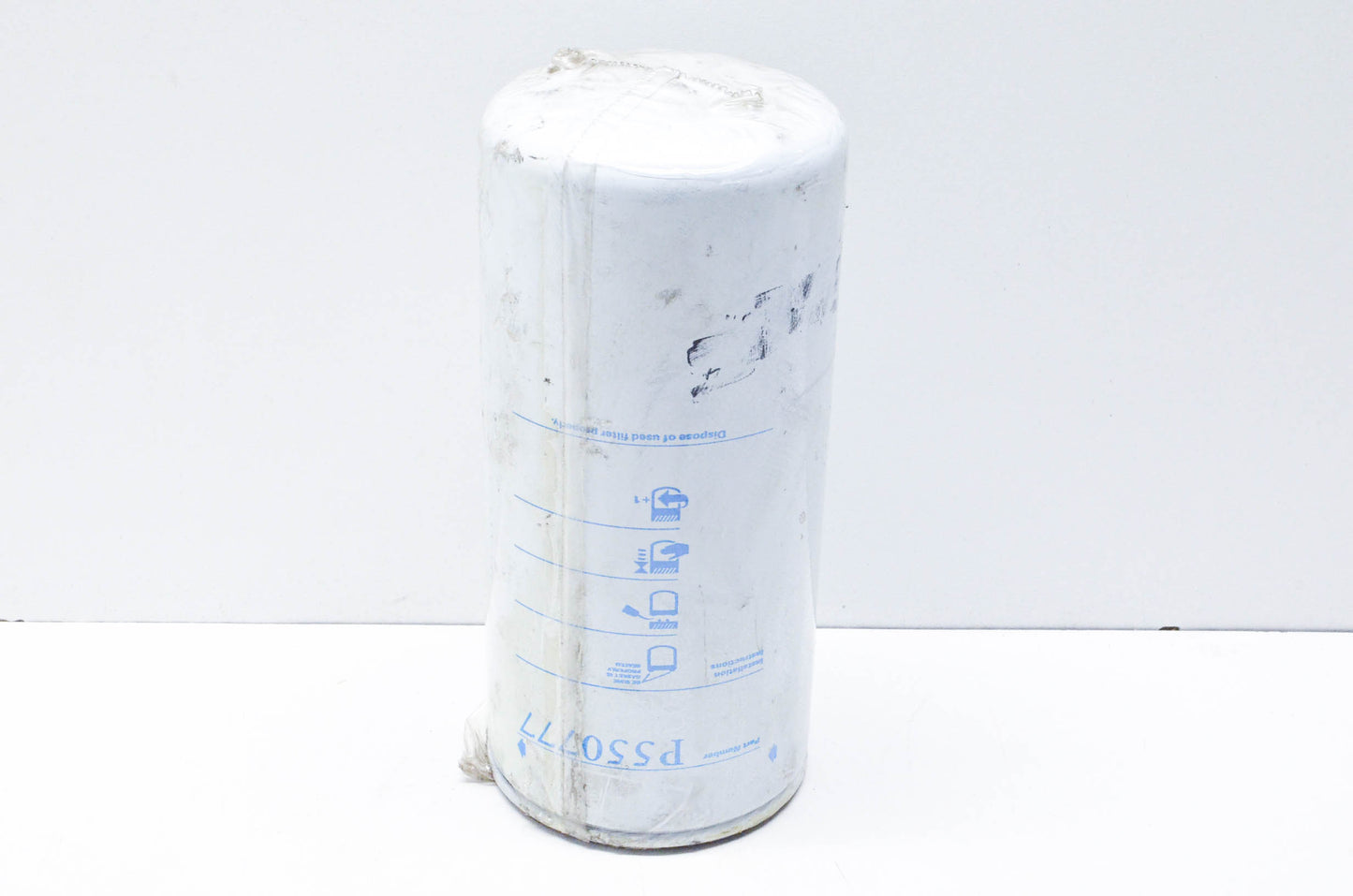 Donaldson P550777 Oil Filter NOS