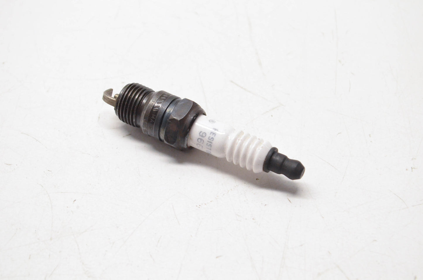 Champion 966, Resistor 966 Spark Plug NOS