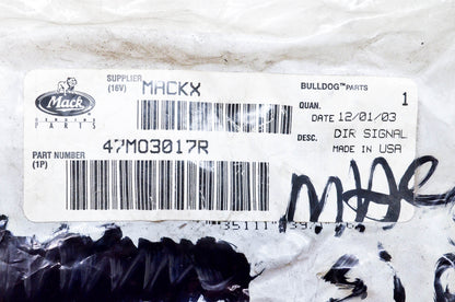 Mack 47MO3017R, 25160921, TL20300 Directional Signal Lamp Assembly NOS