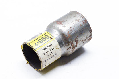 Dynomax 41960, 4CY01 Exhaust Reducer NOS