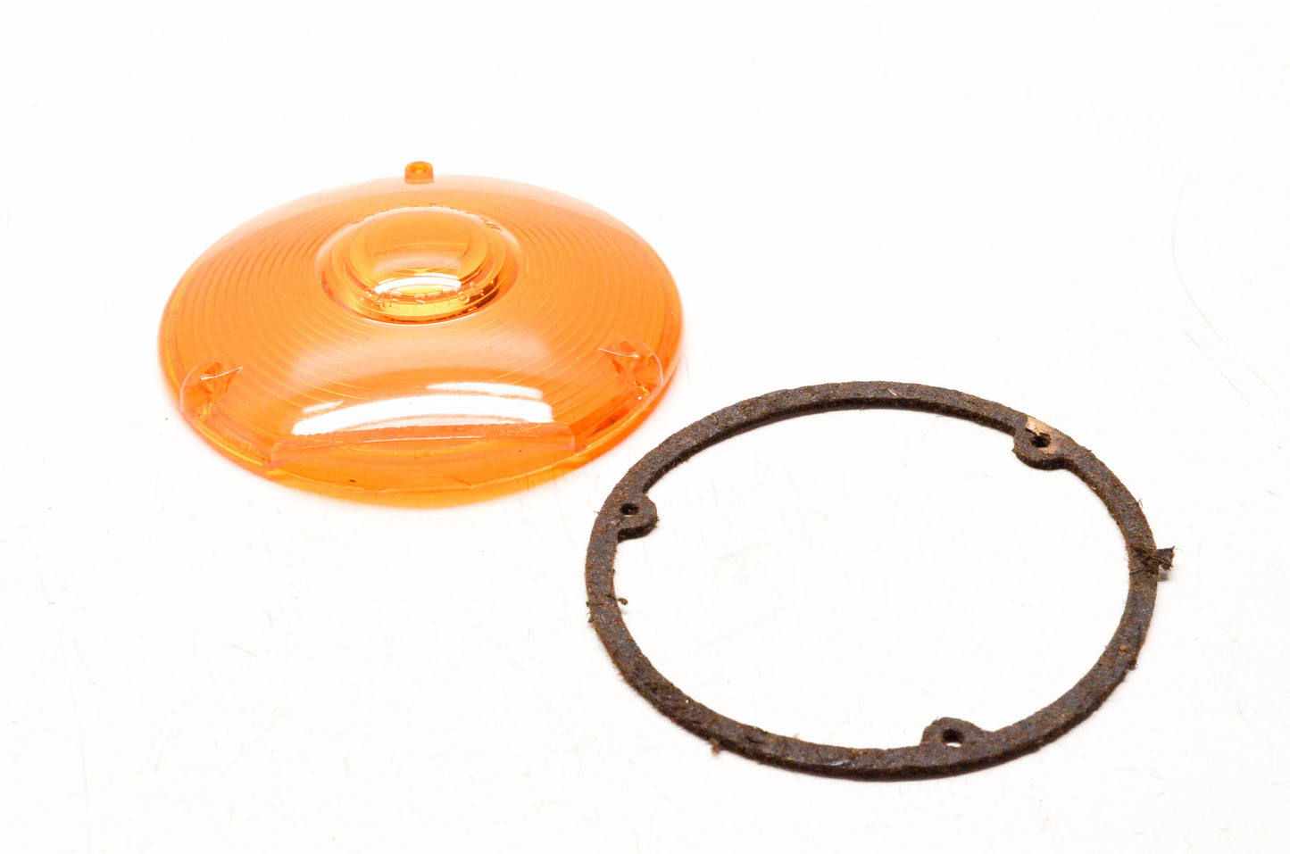 Signal-Stat 9016 A, SAE STI 164 Amber Round Lens & Gasket NOS