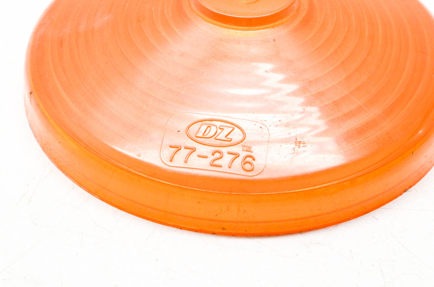 DZ 77-276, SAE-ISTP-70 4 1/4" Amber Round Lens NOS