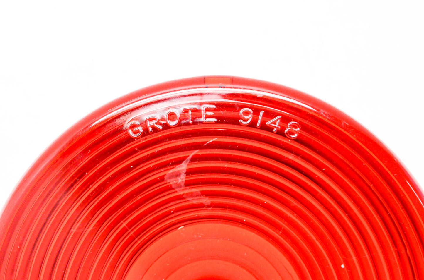 Grote 9148, SAE-IPST-76 4 1/4" Red Round Lens NOS