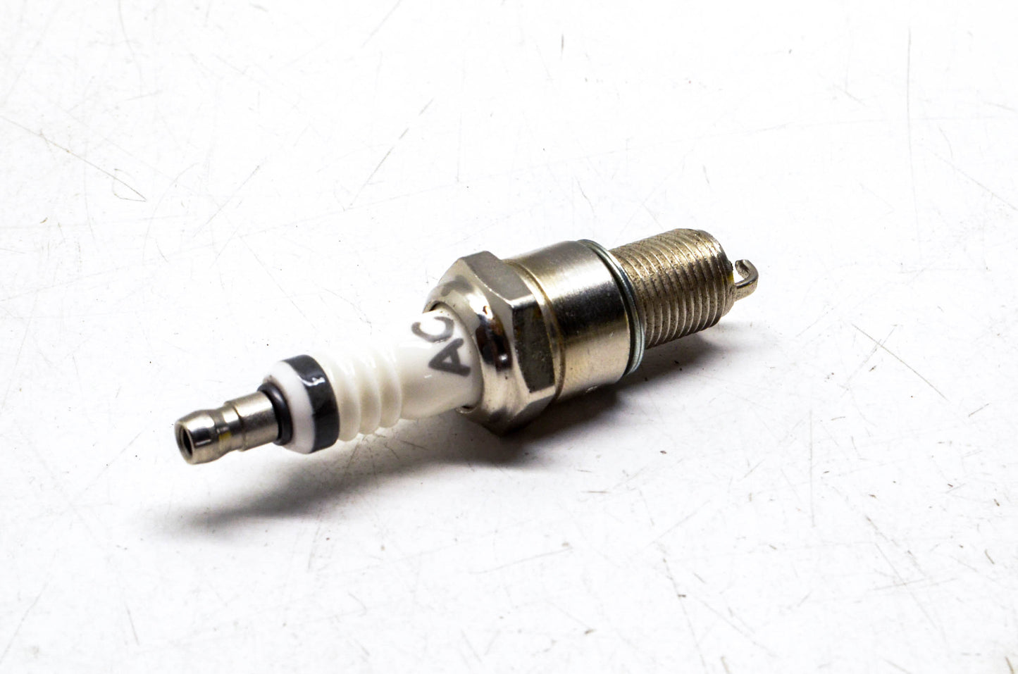 AC Delco 4, AC4 Rapidfire Platinum Spark Plug NOS