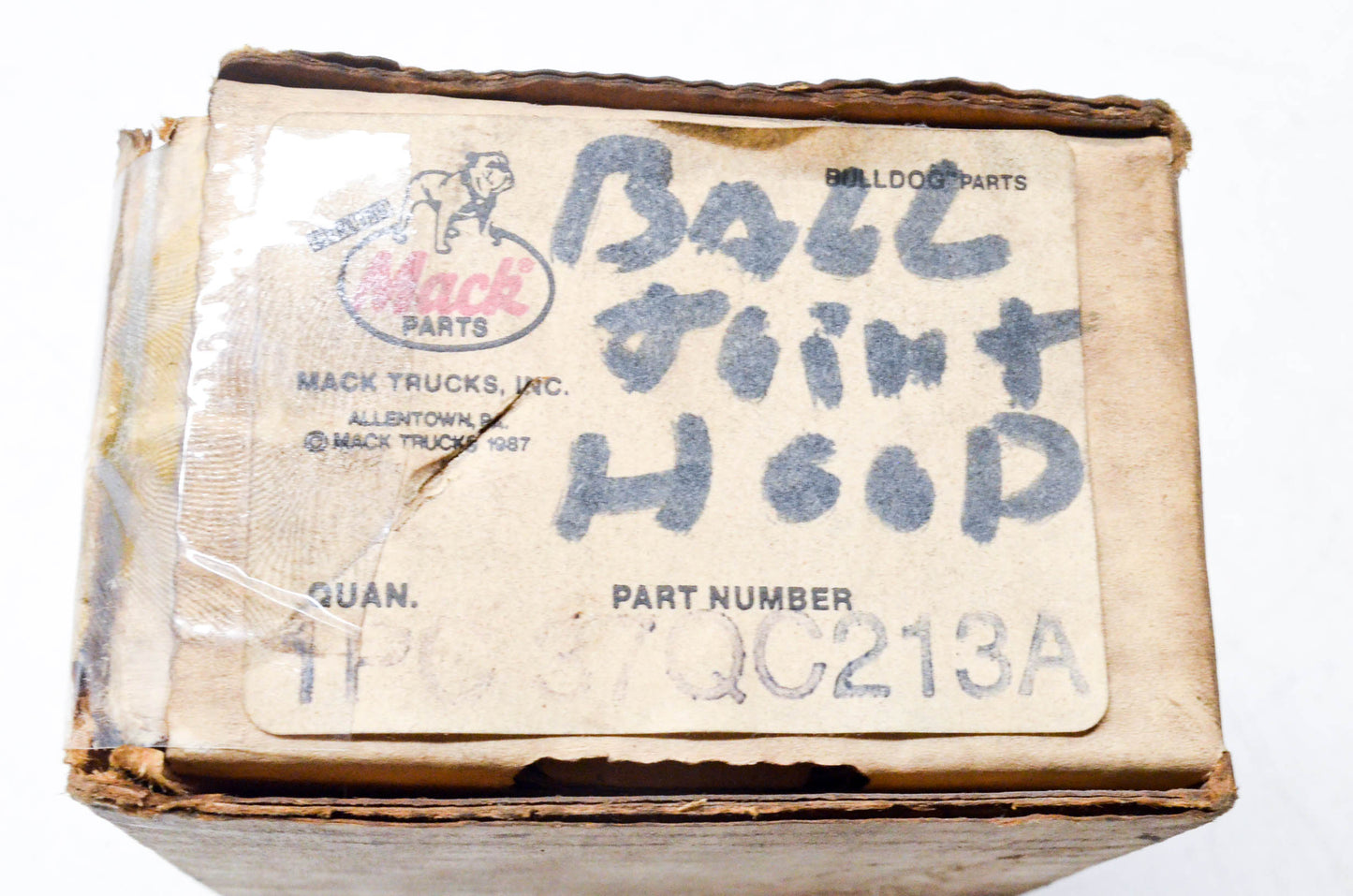 Mack 37QC213A Socket Assembly NOS