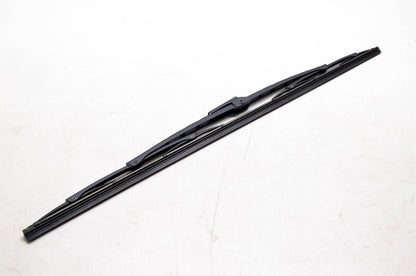 UD Trucks 28890-30Z00 Windshield Wiper Assembly NOS