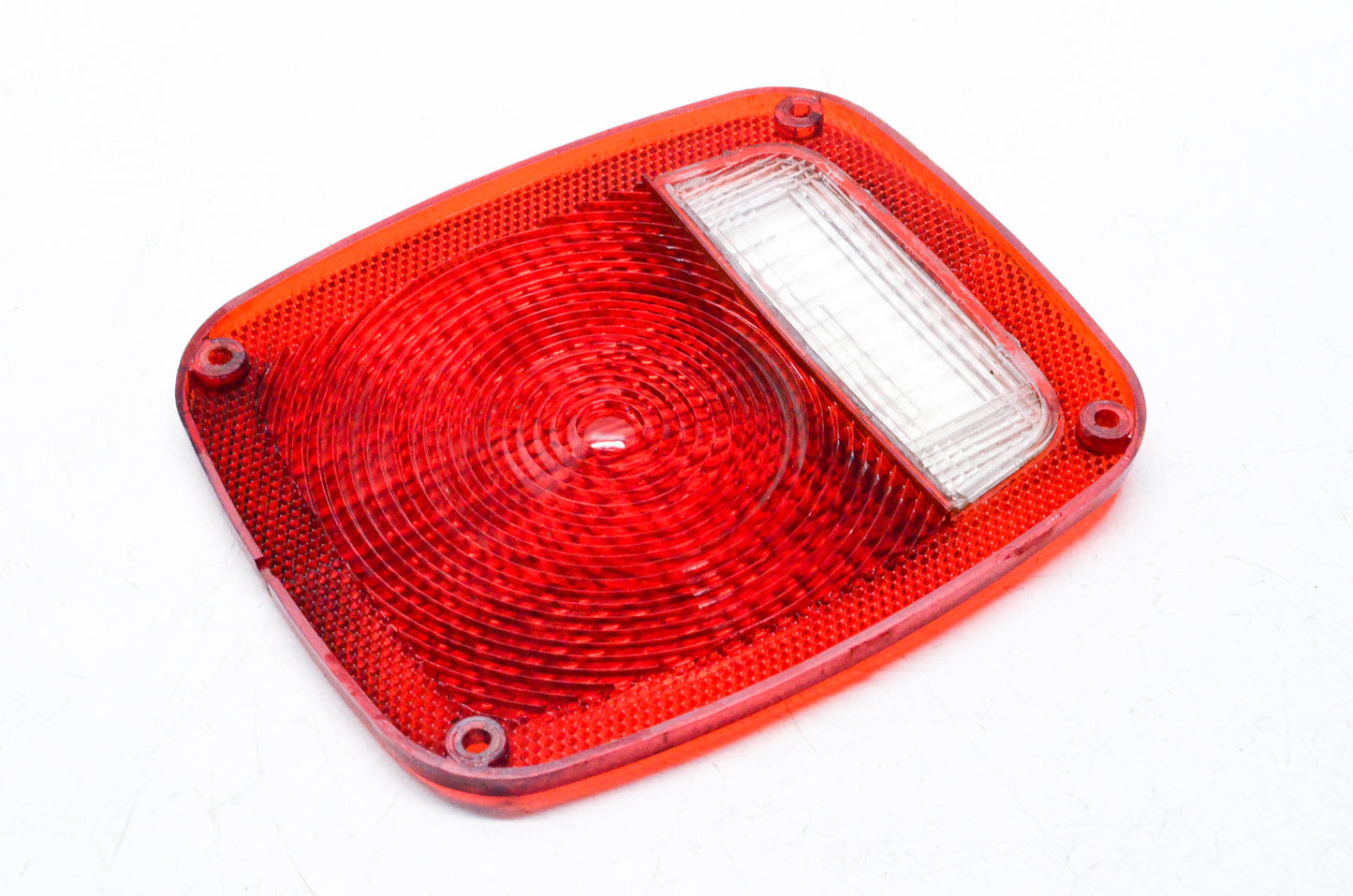 Isolator TMC-2402 Reverse/Tail Light Lens