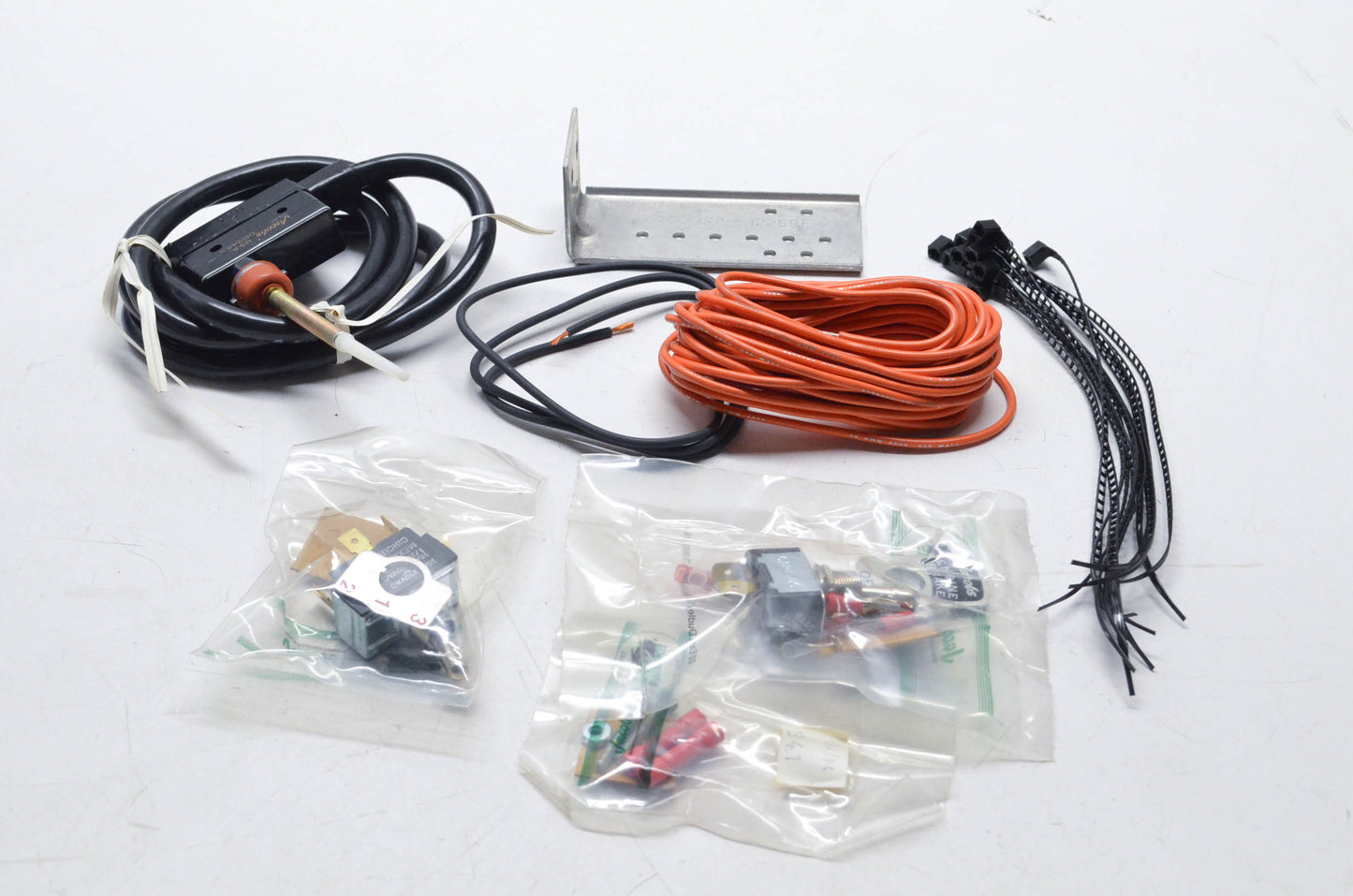 Jacobs Vehicle 012261, 00-003965 Clutch Switch Kit NOS