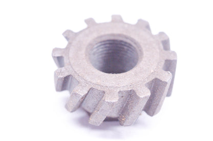 New OEM Briggs & Stratton 63457 Starter Pinion NOS