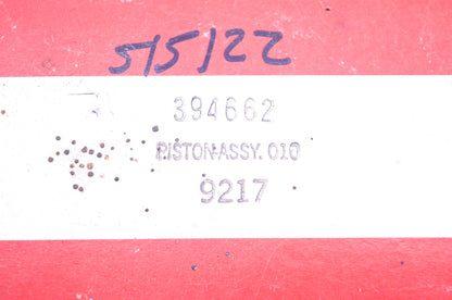 New OEM Briggs & Stratton 394662, 515122 Piston Kit NOS