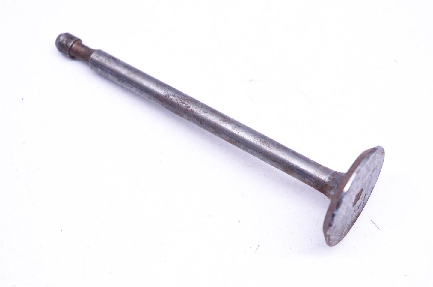 New OEM Briggs & Stratton 260641 Intake Valve NOS