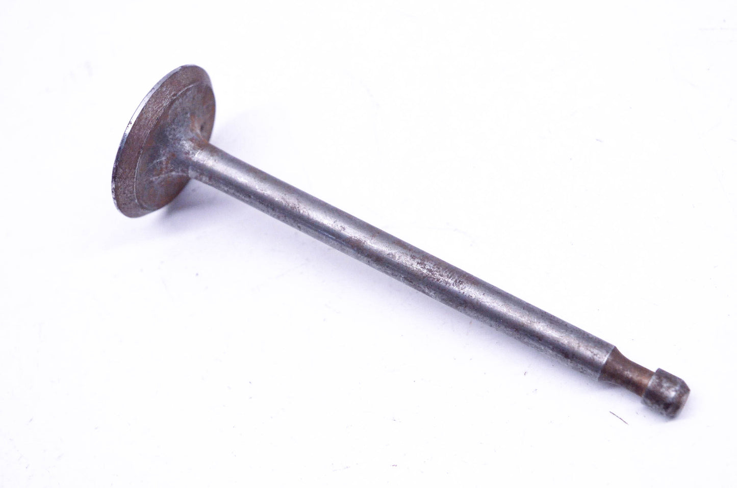 New OEM Briggs & Stratton 260641 Intake Valve NOS