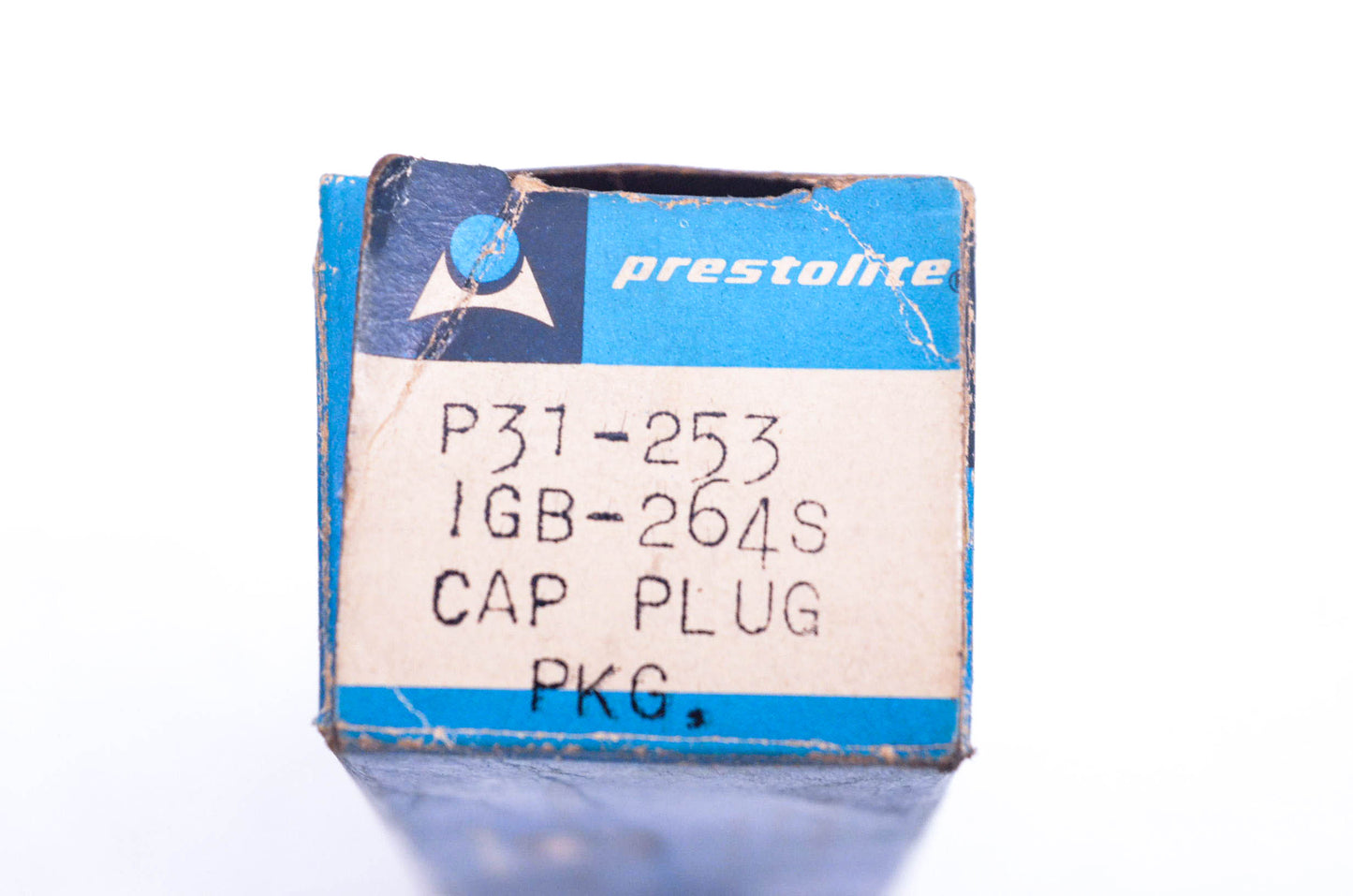 Prestolite IGB-264S, P31-253 Plug Caps Qty 2 NOS