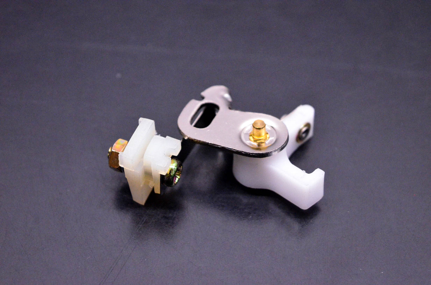Oregon 33-186, 730600 Ignition Contact Point NOS