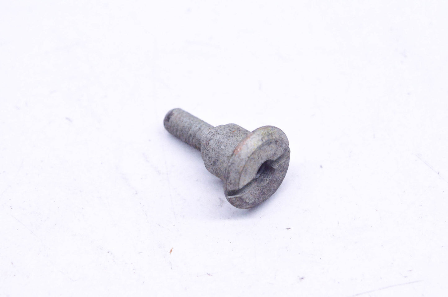 New OEM Briggs & Stratton 23722 Control Lever Screw NOS
