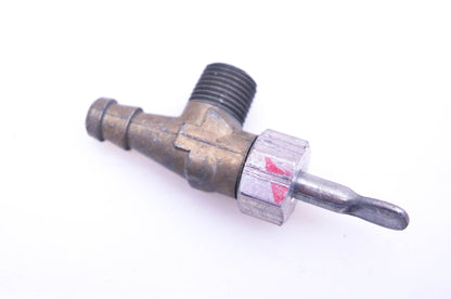 New OEM Briggs & Stratton 390303, 492649 Shut Off Valve NOS
