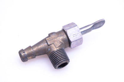 New OEM Briggs & Stratton 390303, 492649 Shut Off Valve NOS