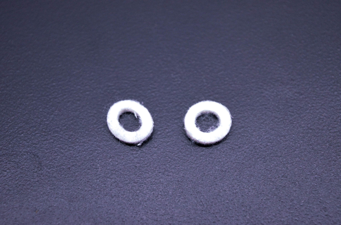 New OEM Briggs & Stratton 270167 Felt Washers Qty 2 NOS
