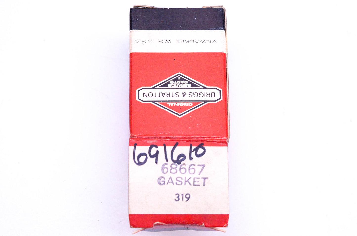 New OEM Briggs & Stratton 68667, 691610 Gaskets Qty 2 NOS